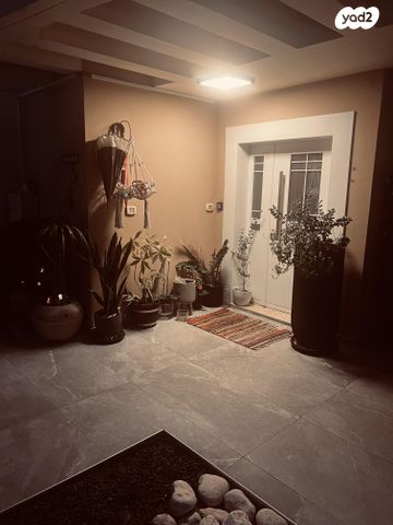 רנה מגריט 12