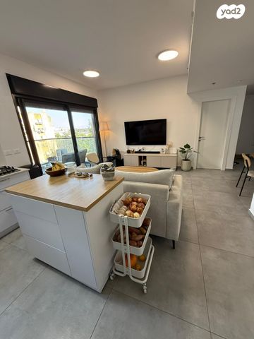 בית גוברין 13