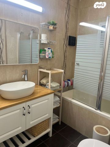 דירה, דרך לוד הירוקה 4, גני יער, לוד