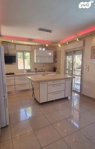 דו משפחתי, דודו דותן 1, קרית האמנים, מצליח, רמלה