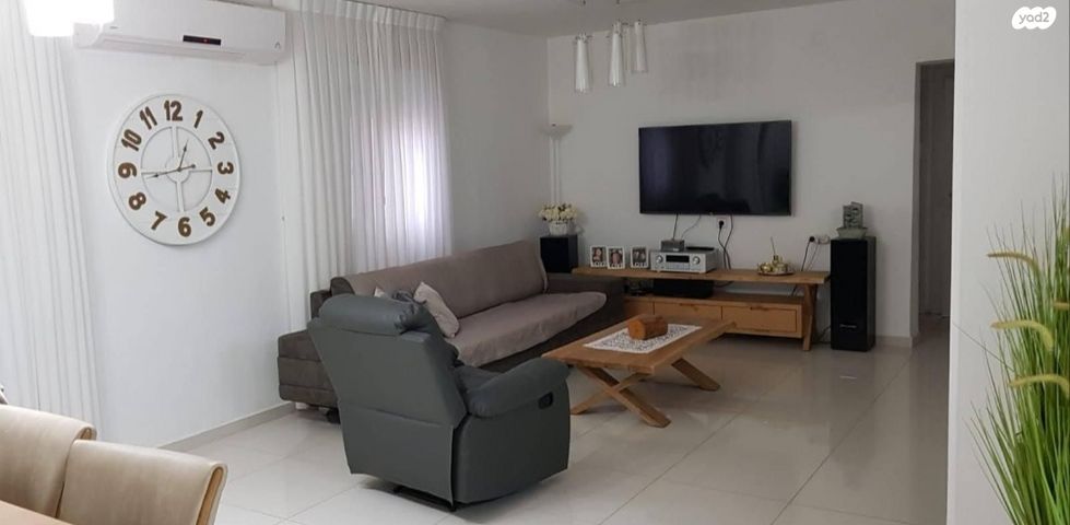 דירת גן, משעול תנין 1, צה"ל, קרית גת