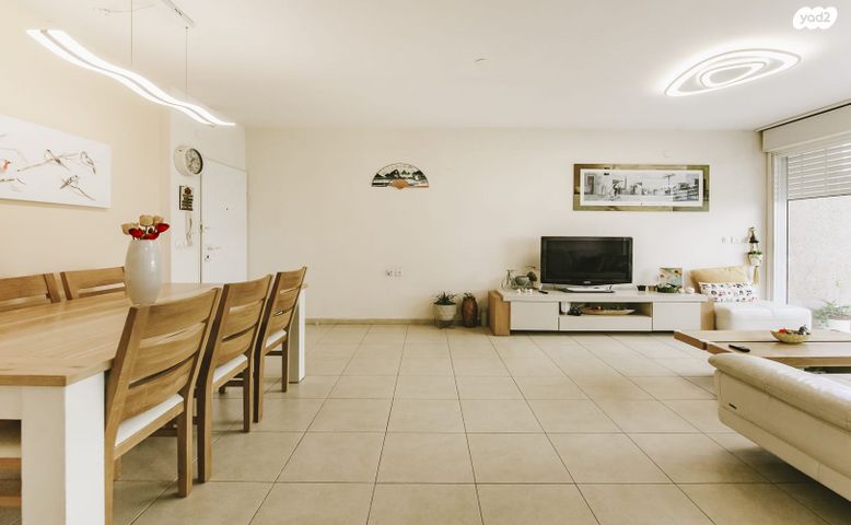 דירה, דונש 8, נווה רם, שיכון מזרחי, רמת גן