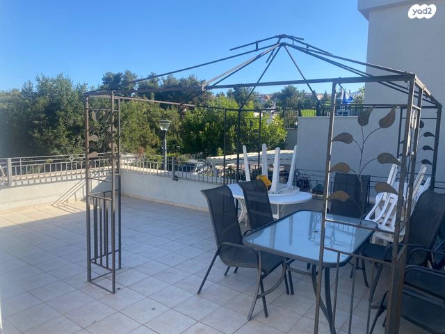 בית פרטי/ קוטג', צאלים 13, שירת הכפר, כפר ורדים