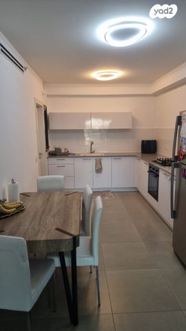 שדרות יצחק שמיר 4