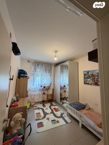 דירת גן, אליהו הנביא 11, פסגות אפק, ראש העין