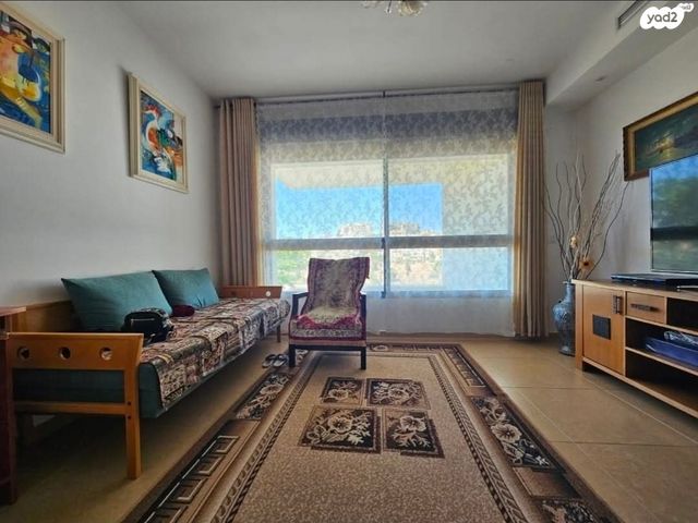 דירה, דוכיפת 25, הציפורים, מודיעין מכבים רעות