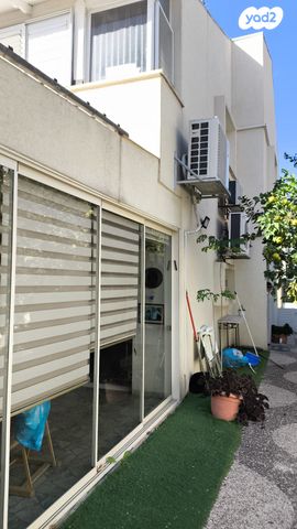 בית פרטי/ קוטג', הרב קוק 40, שכונת האוצר, חדרה