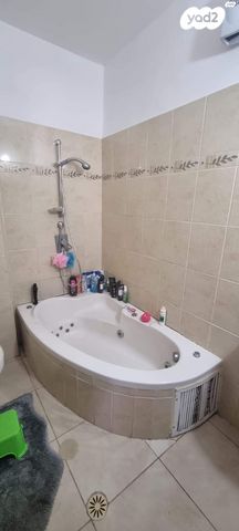 דו משפחתי, דודו דותן 1, קרית האמנים, מצליח, רמלה