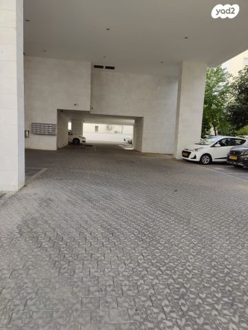 דירה, לבוצקין 12, מרכז העיר, חדרה