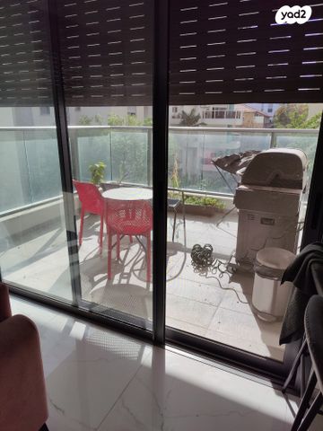 דירה, לבוצקין 12, מרכז העיר, חדרה