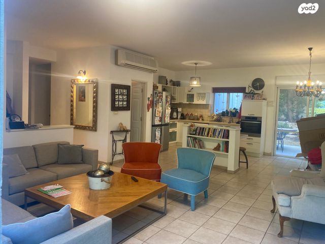 בית פרטי/ קוטג', צאלים 13, שירת הכפר, כפר ורדים