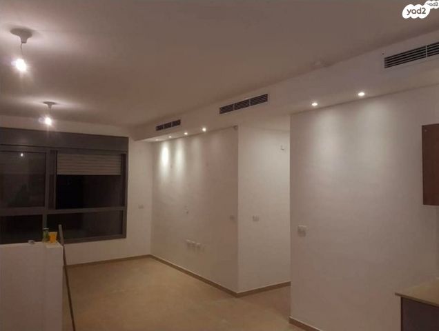 דירה, דוכיפת 25, הציפורים, מודיעין מכבים רעות