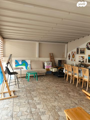 בית פרטי/ קוטג', הרב קוק 40, שכונת האוצר, חדרה