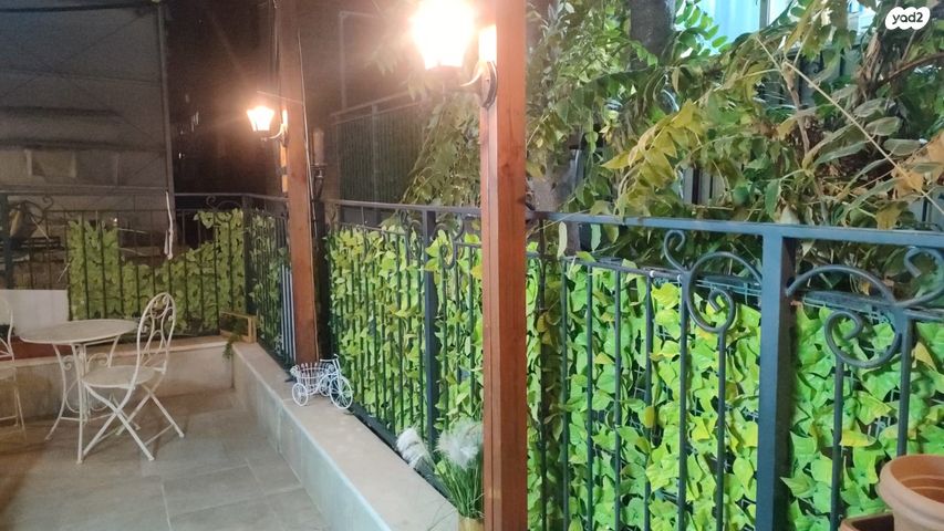 דירה, אברהם תלמודי 12, הבוכרים, ירושלים