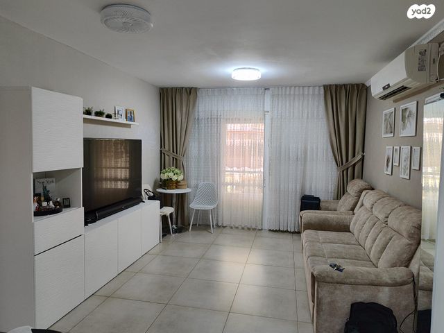 דירת גן, המרי העברי 1, הקוממיות, קרית גת