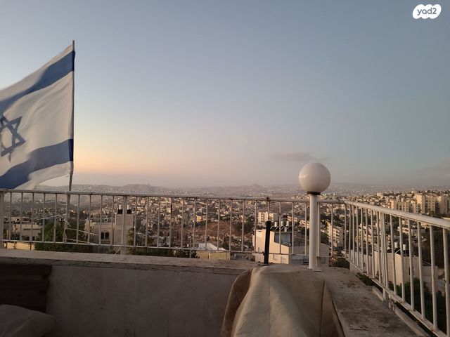 דירה, מאיר נקר 14, ארמון הנציב, תלפיות מזרח, ירושלים