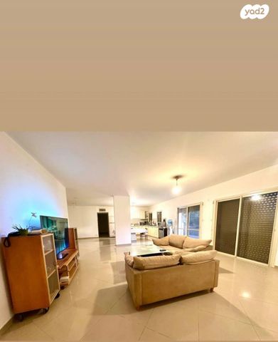 דירת גן, שדרות תל חי 36, רובע י"ז, אשדוד