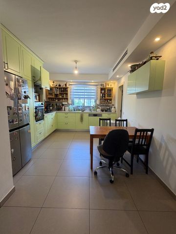 אליהו הנביא 11