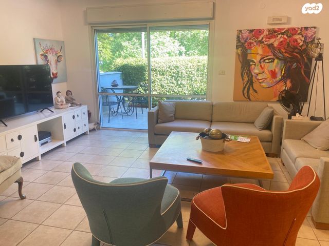 בית פרטי/ קוטג', צאלים 13, שירת הכפר, כפר ורדים