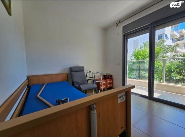 דירה, דוכיפת 25, הציפורים, מודיעין מכבים רעות