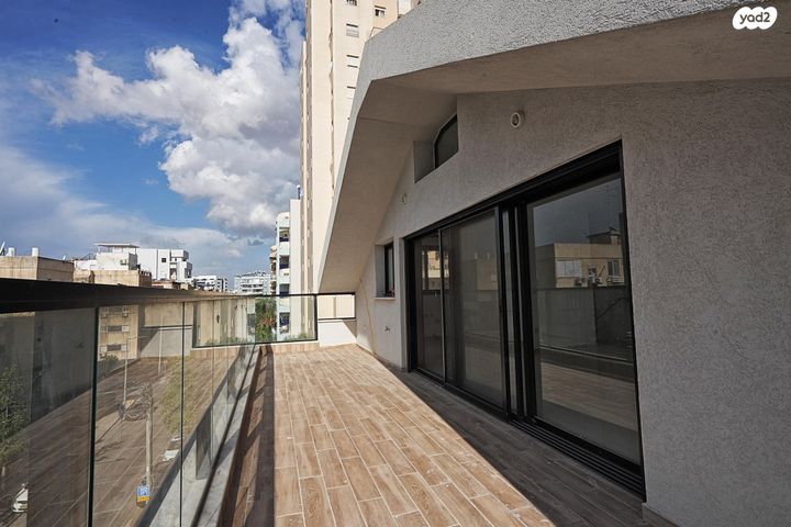 דופלקס, יהודה רגוניס 2, רמב"ם, ראשון לציון