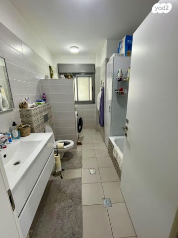 דירה, גולן 12, גבעת אלונים, יקנעם עילית