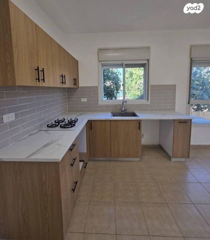 דירה, סמטת החרוב 7, נחלת בנימינה, בנימינה גבעת עדה