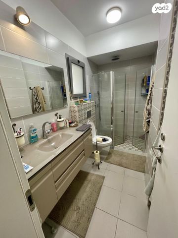 דירה, גולן 12, גבעת אלונים, יקנעם עילית