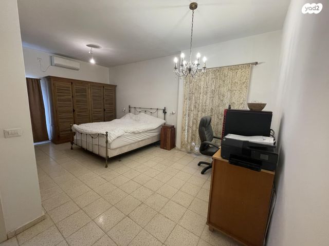 בית פרטי/ קוטג', הגפן 25, עשרת, עשרת