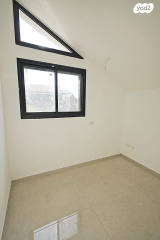 דופלקס, יהודה רגוניס 2, רמב"ם, ראשון לציון