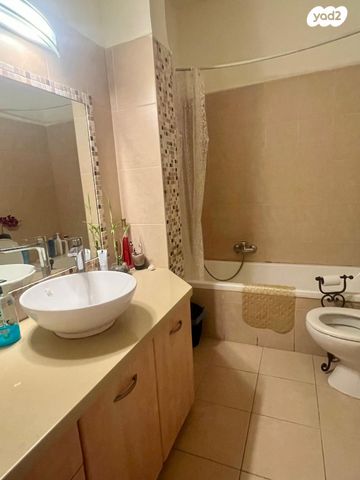 דירה, אברהם לינקולן 12, אחוזה, חיפה