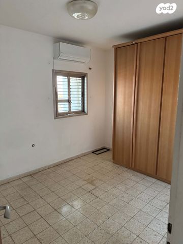 דירה, לסקוב 18, בן גוריון, חולון