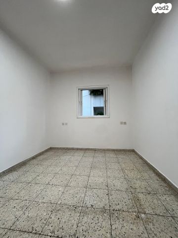 דירה, טרומפלדור 41, המרכז השקט / מרכז העיר, פתח תקווה