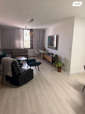 גג/ פנטהאוז, צבי הרמן שפירא 16, אברמוביץ', ראשון לציון