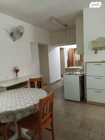 דו משפחתי, מעלה ההר 1, כפר ראש הנקרה, כפר ראש הנקרה