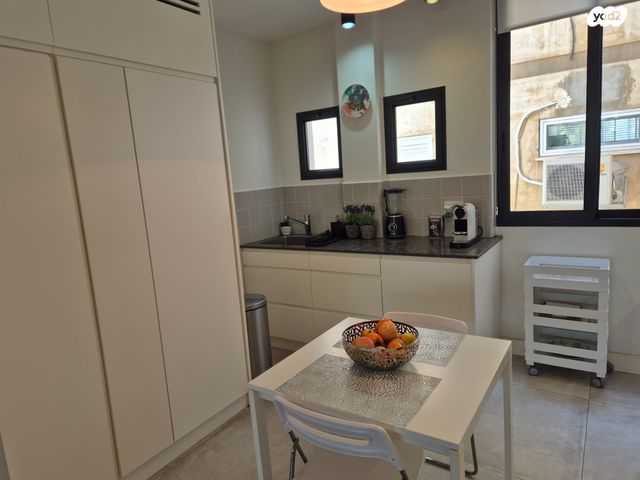 דירה, ז'בוטינסקי 134, הצפון החדש - כיכר המדינה, תל אביב יפו