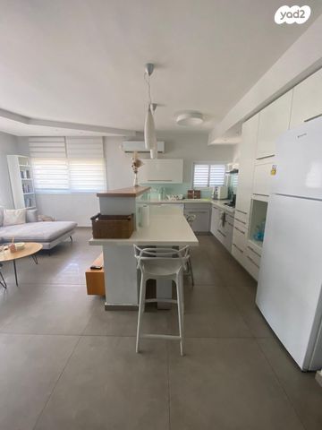 דירה, מבצע קדש 23, כצנלסון, ראשון לציון