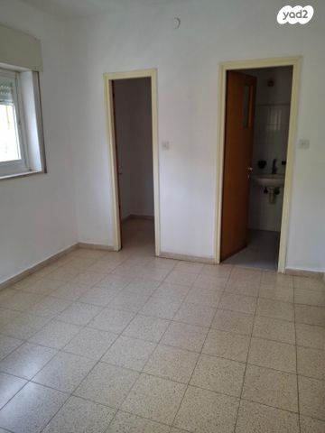 דירה, רבי בנימין 13, בית הכרם, רמת בית הכרם, ירושלים