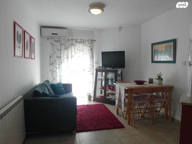 יחידת דיור, לוטם 31, הפרחים, כפר ורדים