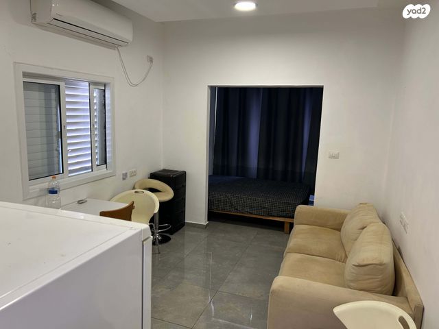 יחידת דיור, שדרות העצמאות 38, לב העיר, בת ים