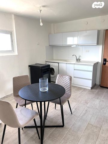 דירה, אוסוולדו ארניה 14, שכונה ד', באר שבע