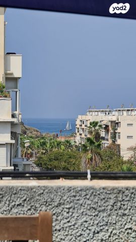 שדרות נורדאו 42