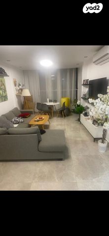 דירה, רוטשילד 136, המרכז השקט / מרכז העיר, פתח תקווה