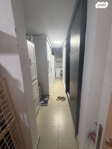 דירת גן, הדר 5, מגדל, מגדל