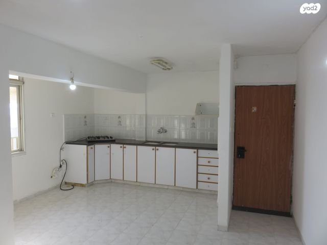 דירה, ז'בוטינסקי 20, שיכון ד, טבריה