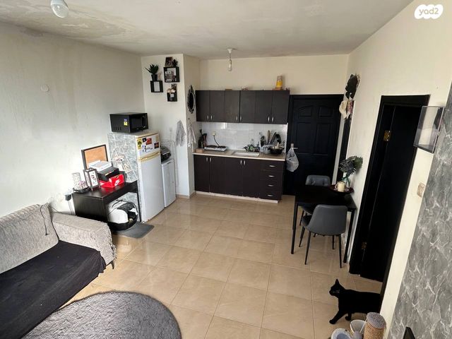 דירה, דוד רזיאל 14, הרצליה הצעירה, הרצליה