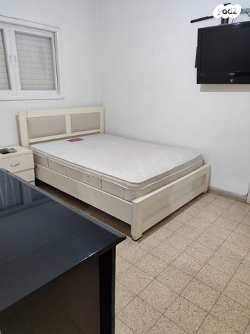 דירה, דרך אבא הלל 44, שכונת גפן, רמת גן