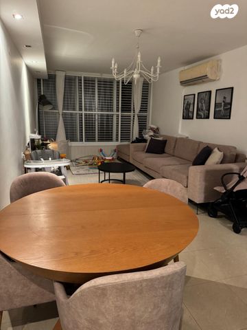 דירה, צ"ג בנות 28, רמב"ם, ראשון לציון