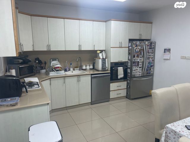 דירה, מבצע קדש 1, כצנלסון, ראשון לציון