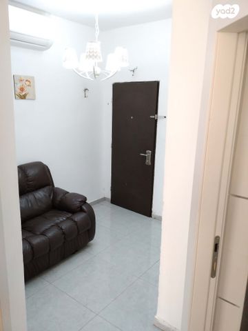 יחידת דיור, חברון 8, הר שלום, בני ברק